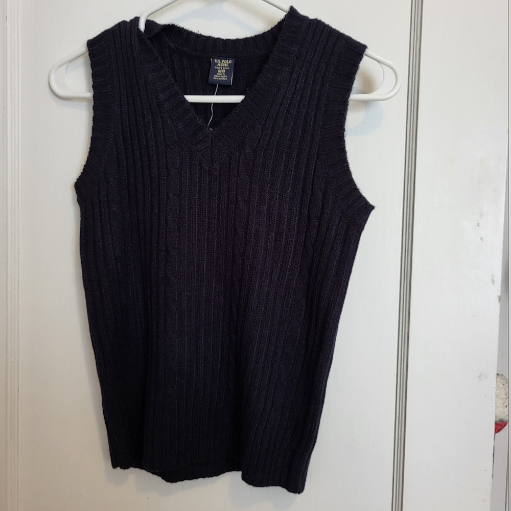 U.S Polo Assn. Child V Neck Sweater Vest Size: S(8)